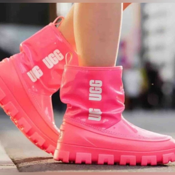 UGG Kids Neon Pink Boots - Picture 1 of 8